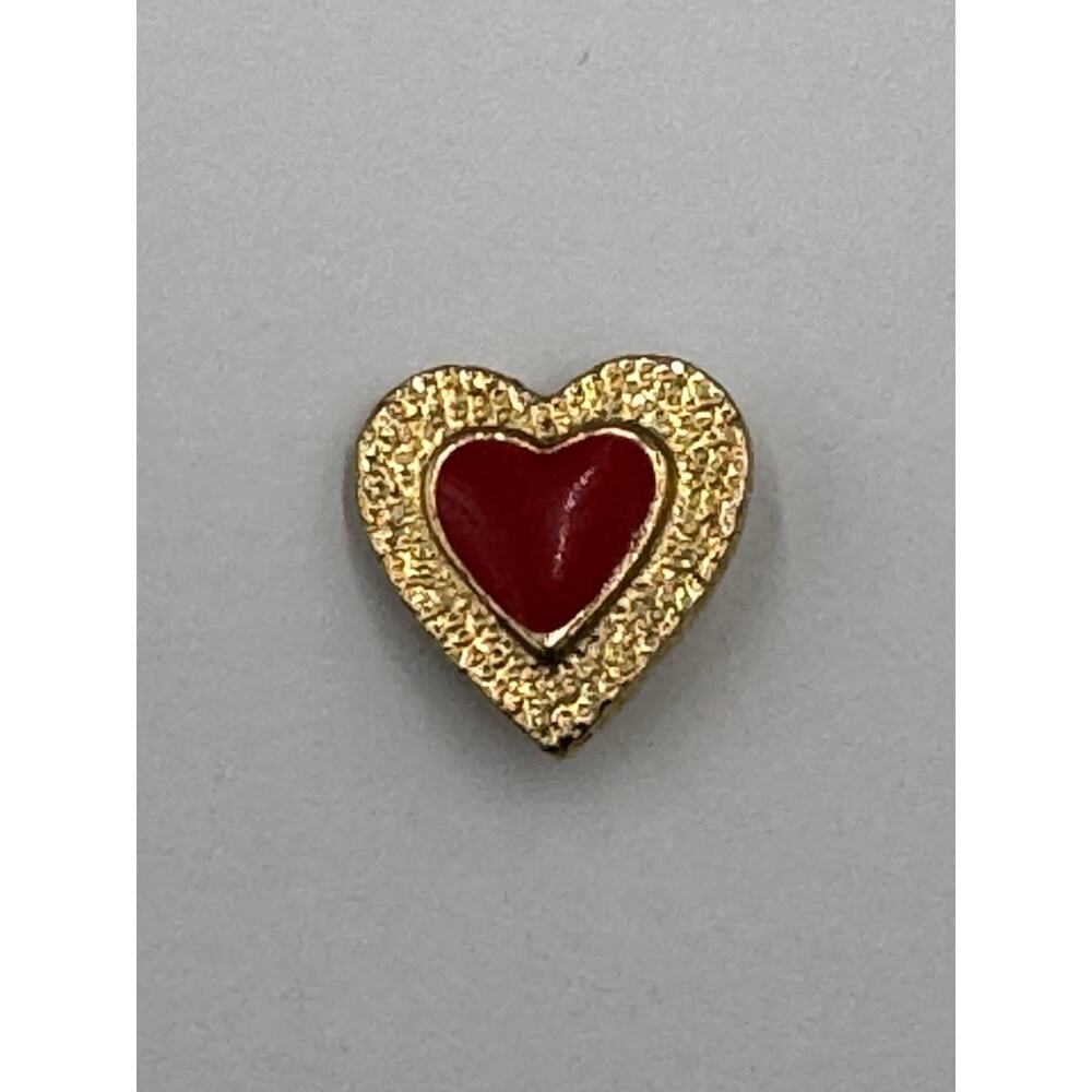 Vintage Double Heart Gold Colored Trim With Red Middle Lapel Pin